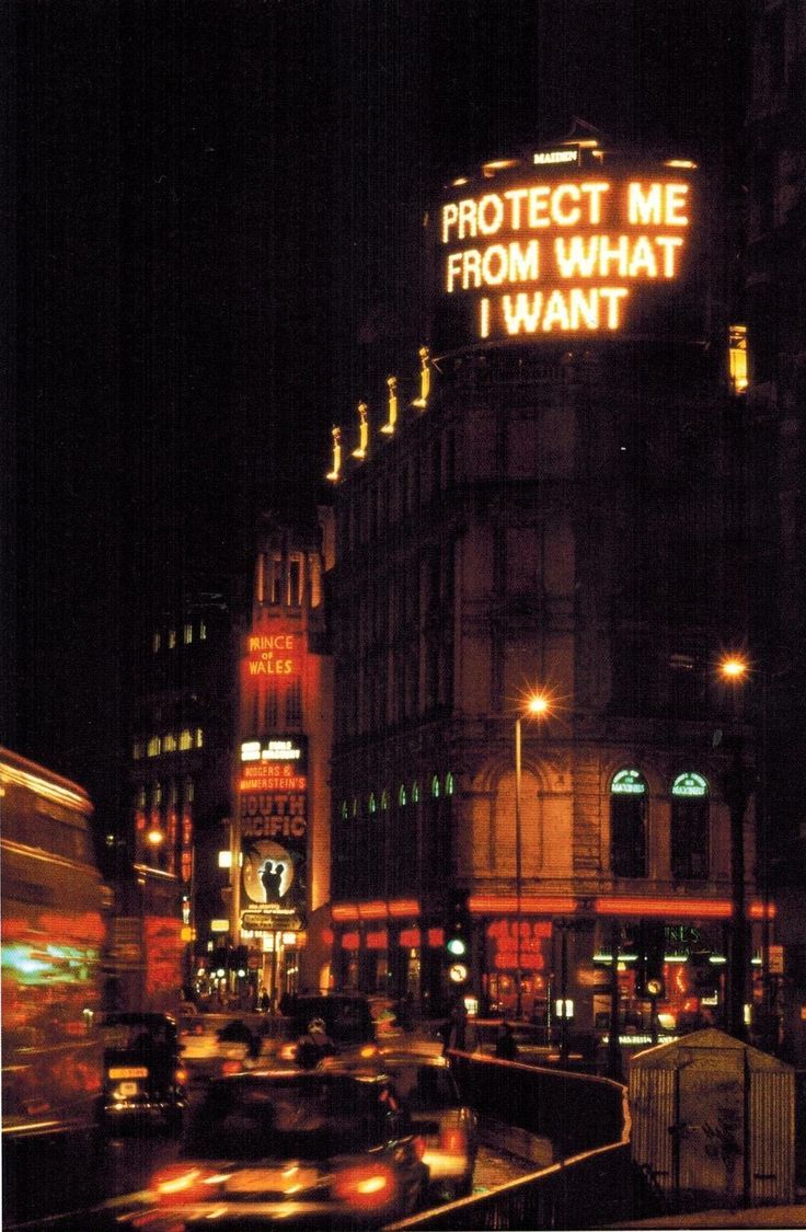 jenny holzer